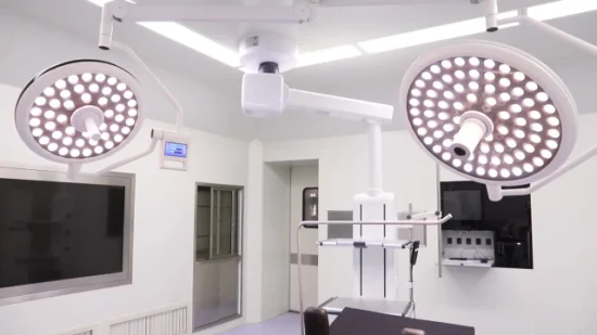 病院手術室の天井に無影LED照明を設置